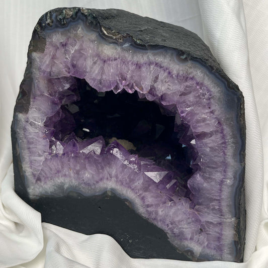 Amethyst Geode#8