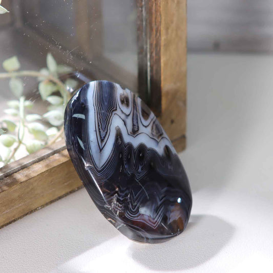 Black Agate Plam Stone